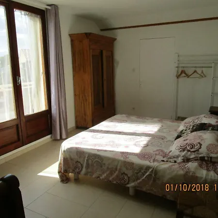 Le Chene Apartment *